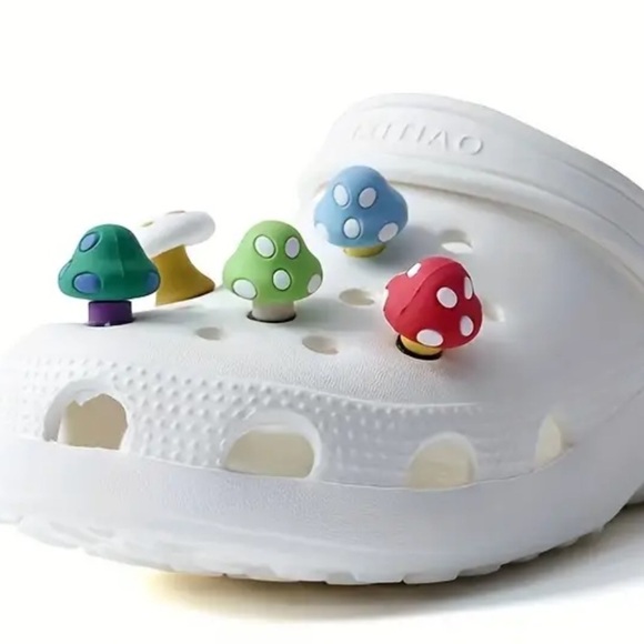 Crocs 3D Shoe Bling/Jibbitz, 1 pair, Red and Yellow, NWOT - Picture 1 of 7